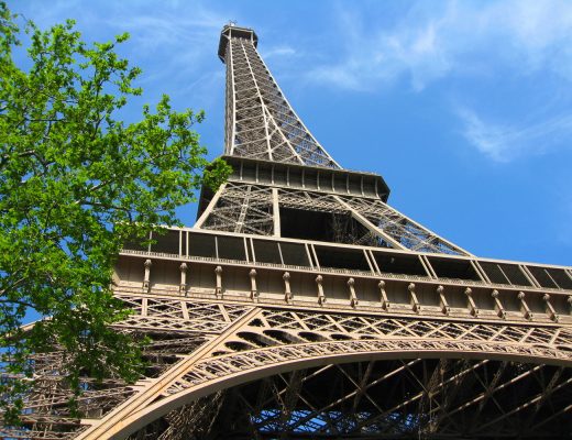 Paris Frankreich Städtetrip Städtereise Urlaub benbino Reisebericht Eifelturm Arc de Triumph La Défense Hotel Disneyland Kleinkind Schloss Versaille