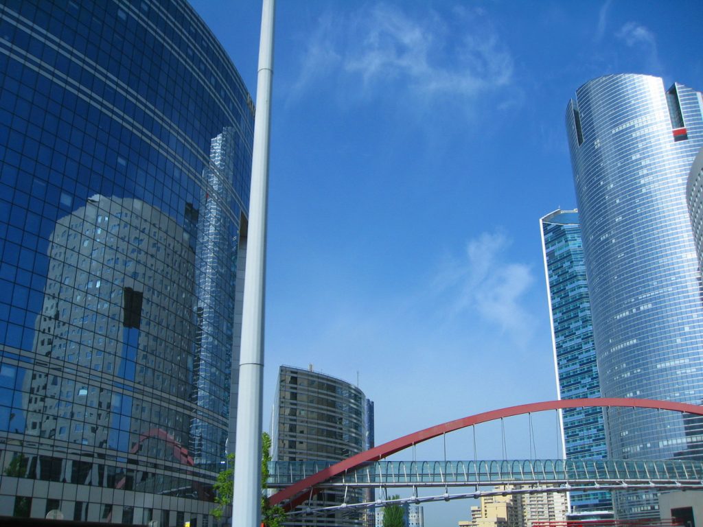 Paris Frankreich Städtetrip Städtereise Urlaub benbino Reisebericht Eifelturm Arc de Triumph La Défense Hotel Disneyland Kleinkind