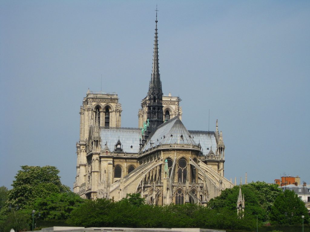 Paris Frankreich Städtetrip Städtereise Urlaub benbino Reisebericht Eifelturm Arc de Triumph La Défense Hotel Disneyland Kleinkind Schloss Versaille louvre notre dame