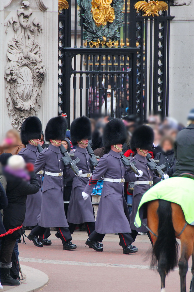 London Städtereise Städtetour Sightseeing Big Ben Houses of Parliament Westminster Abbey St. George Urlaub benbino Reisebericht