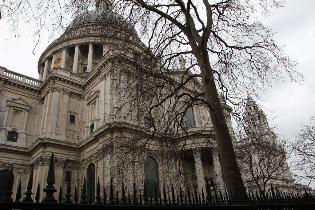 London Städtereise Städtetour Sightseeing Big Ben Houses of Parliament Westminster Abbey St. George Urlaub benbino Reisebericht