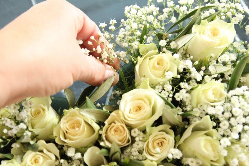 benbino, Grabschmuck, Grabherz, Grabschmuck selbermachen, DIY, Herz aus Rosen, Rosenherz, kostenlose Anleitung