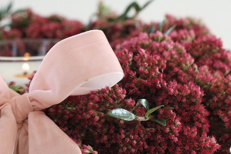 DIY, kostenlose Anleitung, kostenlos, fette Henne, Herbst, Herbstkranz, Türkranz, Kerzenkranz, Kranz, Kerze, basteln, Anleitung, Materialliste, benbino