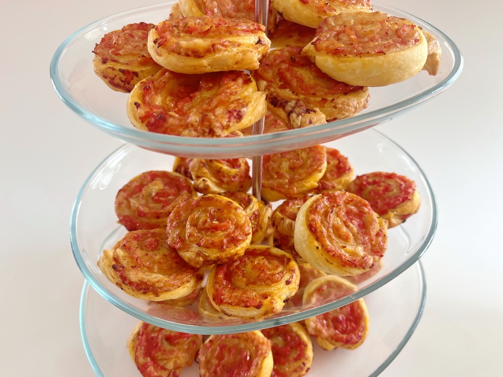 Pizzaschnecken, Fingerfood, Blätterteig, Rezept, schnelles Rezept, Fast Food, Fussball EM, benbino