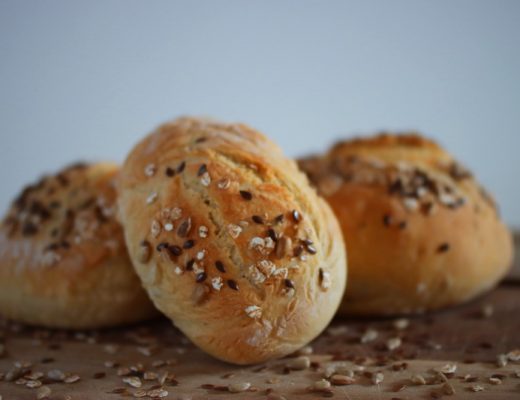 Brötchen, Sonntagsbrötchen, Körnerbrötchen, selbstgebackene Brötchen, Frühstücksbrötchen, backen, benbino, Rezept, kostenloses Rezept