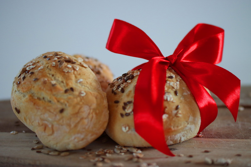 Brötchen, Sonntagsbrötchen, Körnerbrötchen, selbstgebackene Brötchen, Frühstücksbrötchen, backen, benbino, Rezept, kostenloses Rezept