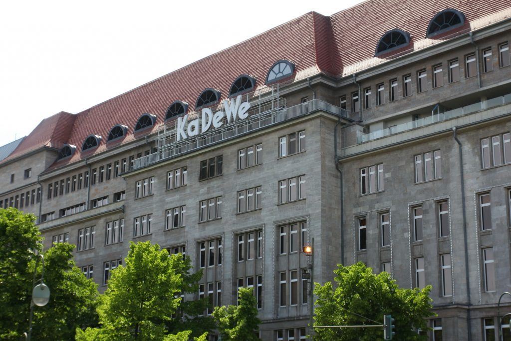 Berlin Hauptstadt Städtetrip Städtereise Urlaub benbino Reisebericht Spree Eastside Galerie Fernsehturm Dom Kanzleramt Kuppel Berlin Brandenburger Tor KaDeWe Olympiastadion Potsdamer Platz Checkpoint Charly Reichstag