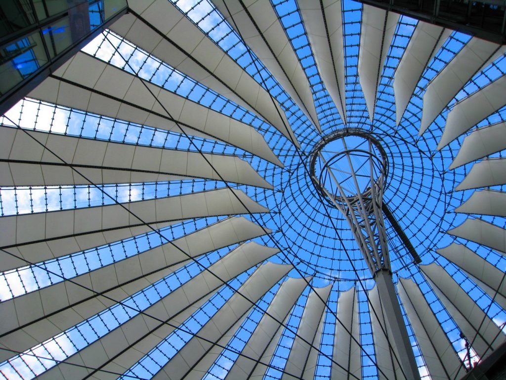 Berlin Hauptstadt Städtetrip Städtereise Urlaub benbino Reisebericht Spree Eastside Galerie Fernsehturm Dom Kanzleramt Kuppel Berlin Brandenburger Tor KaDeWe Olympiastadion Potsdamer Platz Checkpoint Charly Reichstag