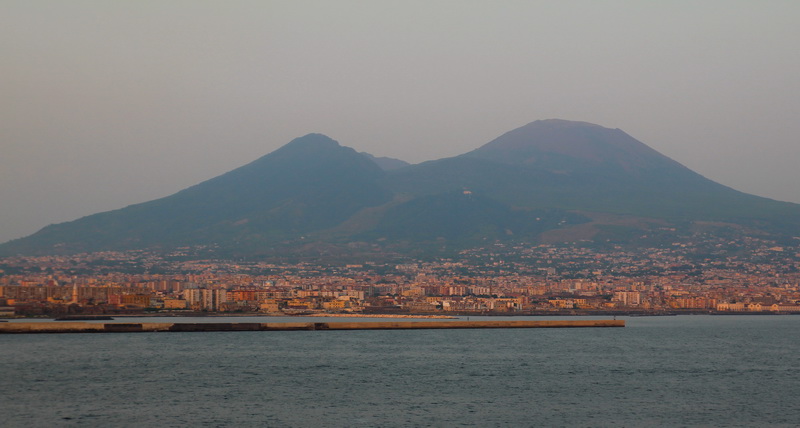 AIDA westliches Mittelmeer Kreuzfahrt Mallorca, Sardinien, Neapel, Vesuv, Rom, Pisa, Korsika, Barcelona, Costa Smeralda, benbino