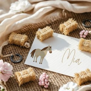 benbino, Kindergeburtag, Pferdegeburtstag, Pferdemädchen, Pferde, Mottogeburtstag, Bauernhof, Tischkarten, Namenskarten, Platzkarten, Vorname, Name, personalisiert, Cupcakes, Tischdeko